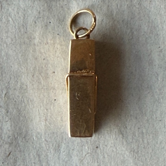 14kt Gold Clothespin Charm Pendant - Picture 2 of 5